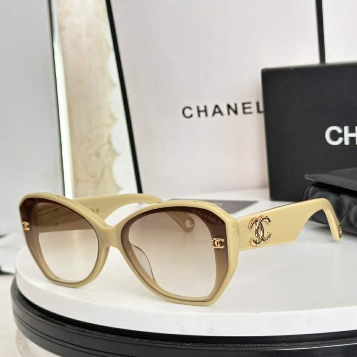 Picture of Chanel Sunglasses _SKUfw76721465fw